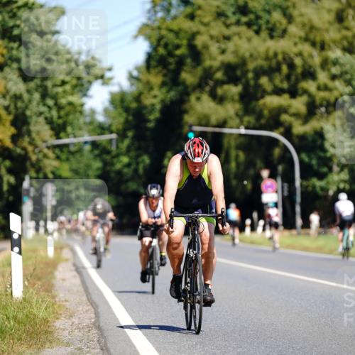 07.09.2025 - 19. Norderstedt Triathlon Michael Burmester http://msf.ph/oto/8833842 07.09.2025 12:08:58 Radfahren 725 meine-sportfotos.de