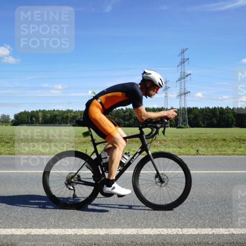 07.09.2025 - 19. Norderstedt Triathlon Michael Burmester http://msf.ph/oto/8833853 07.09.2025 13:55:54 Radfahren 1000 meine-sportfotos.de