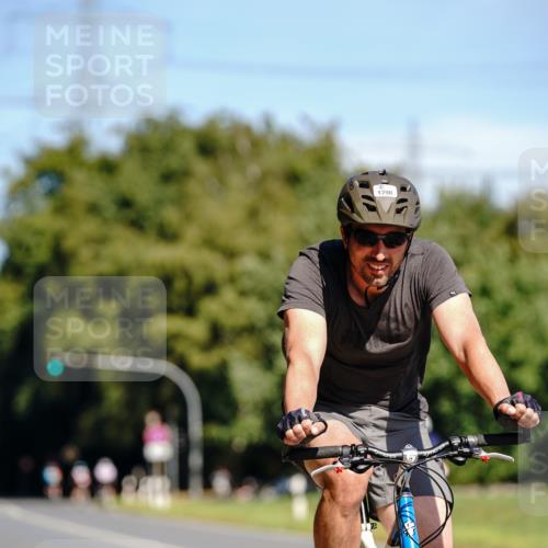 07.09.2025 - 19. Norderstedt Triathlon Michael Burmester http://msf.ph/oto/8833855 07.09.2025 12:09:05 Radfahren 779, 1290 meine-sportfotos.de