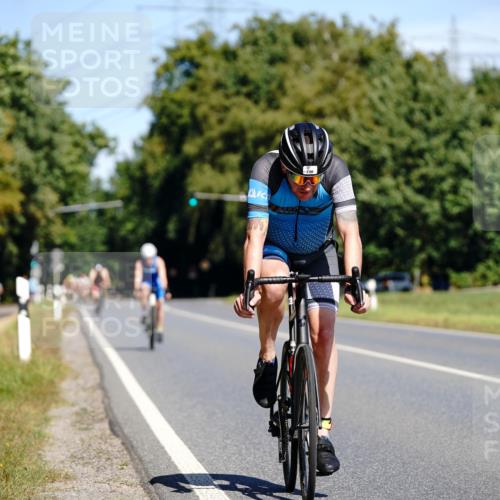 07.09.2025 - 19. Norderstedt Triathlon Michael Burmester http://msf.ph/oto/8833891 07.09.2025 12:10:01 Radfahren 699, 730, 792, 1378 meine-sportfotos.de