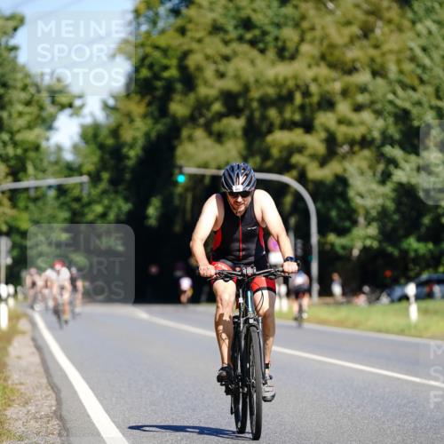 07.09.2025 - 19. Norderstedt Triathlon Michael Burmester http://msf.ph/oto/8833900 07.09.2025 12:10:11 Radfahren 802 meine-sportfotos.de
