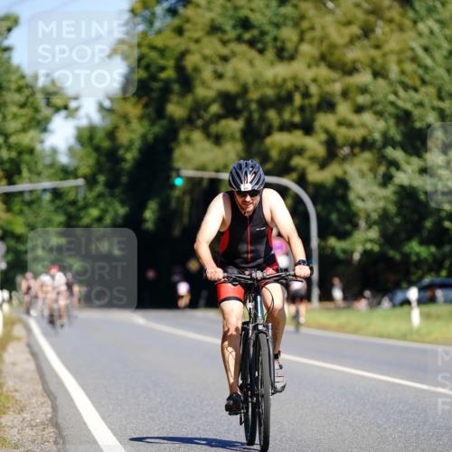 07.09.2025 - 19. Norderstedt Triathlon Michael Burmester http://msf.ph/oto/8833901 07.09.2025 12:10:11 Radfahren 802 meine-sportfotos.de