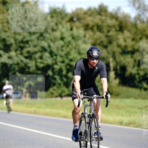 07.09.2025 - 19. Norderstedt Triathlon Michael Burmester http://msf.ph/oto/8833911 07.09.2025 12:10:25 Radfahren 150, 823, 1296, 1359 meine-sportfotos.de