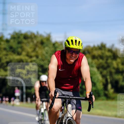 07.09.2025 - 19. Norderstedt Triathlon Michael Burmester http://msf.ph/oto/8833913 07.09.2025 12:10:26 Radfahren 150, 823, 1296, 1359 meine-sportfotos.de