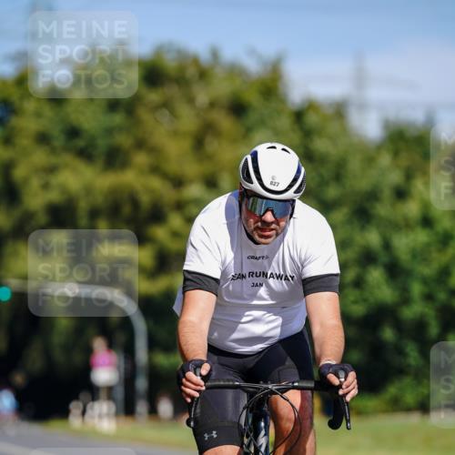 07.09.2025 - 19. Norderstedt Triathlon Michael Burmester http://msf.ph/oto/8833924 07.09.2025 12:10:40 Radfahren 827 meine-sportfotos.de