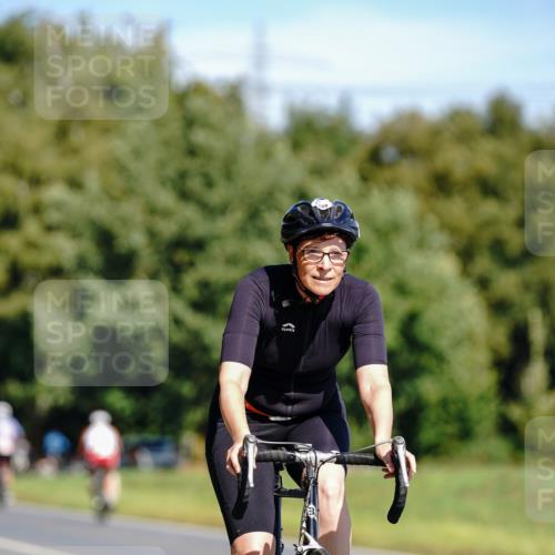 07.09.2025 - 19. Norderstedt Triathlon Michael Burmester http://msf.ph/oto/8833930 07.09.2025 12:11:03 Radfahren 830, 1349 meine-sportfotos.de
