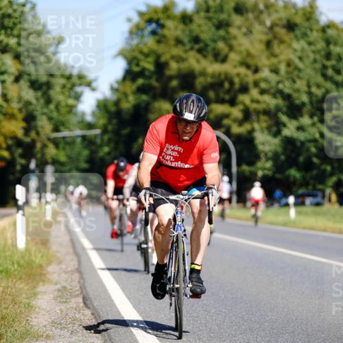 07.09.2025 - 19. Norderstedt Triathlon Michael Burmester http://msf.ph/oto/8833931 07.09.2025 12:11:04 Radfahren 259, 830, 1349 meine-sportfotos.de