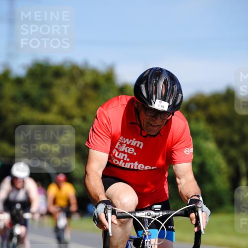 07.09.2025 - 19. Norderstedt Triathlon Michael Burmester http://msf.ph/oto/8833932 07.09.2025 12:11:05 Radfahren 259, 830, 1349 meine-sportfotos.de