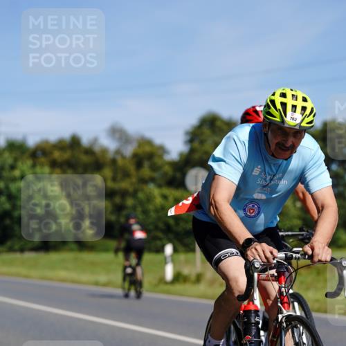 07.09.2025 - 19. Norderstedt Triathlon Michael Burmester http://msf.ph/oto/8833941 07.09.2025 12:11:10 Radfahren 234, 259, 762, 857 meine-sportfotos.de