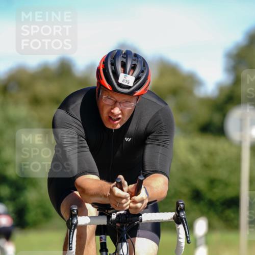 07.09.2025 - 19. Norderstedt Triathlon Michael Burmester http://msf.ph/oto/8833949 07.09.2025 12:11:17 Radfahren 835, 1379 meine-sportfotos.de