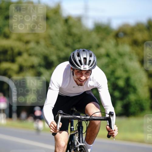 07.09.2025 - 19. Norderstedt Triathlon Michael Burmester http://msf.ph/oto/8833955 07.09.2025 12:11:21 Radfahren 165 meine-sportfotos.de
