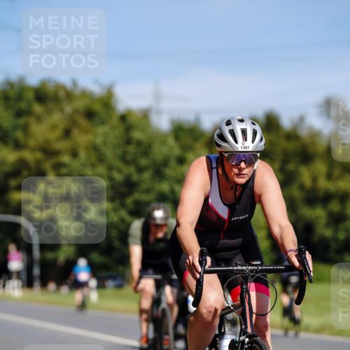 07.09.2025 - 19. Norderstedt Triathlon Michael Burmester http://msf.ph/oto/8833975 07.09.2025 12:11:51 Radfahren 1350, 1351, 1381 meine-sportfotos.de