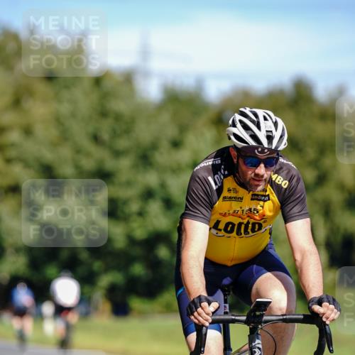 07.09.2025 - 19. Norderstedt Triathlon Michael Burmester http://msf.ph/oto/8834021 07.09.2025 12:12:41 Radfahren 756, 803 meine-sportfotos.de