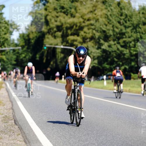 07.09.2025 - 19. Norderstedt Triathlon Michael Burmester http://msf.ph/oto/8834052 07.09.2025 12:13:24 Radfahren 850 meine-sportfotos.de