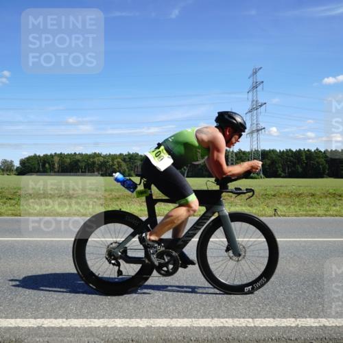 07.09.2025 - 19. Norderstedt Triathlon Michael Burmester http://msf.ph/oto/8834053 07.09.2025 13:56:51 Radfahren 1005 meine-sportfotos.de