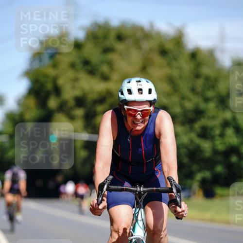 07.09.2025 - 19. Norderstedt Triathlon Michael Burmester http://msf.ph/oto/8834067 07.09.2025 12:13:28 Radfahren 216, 850 meine-sportfotos.de