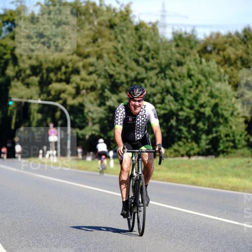 07.09.2025 - 19. Norderstedt Triathlon Michael Burmester http://msf.ph/oto/8834082 07.09.2025 12:13:38 Radfahren 898 meine-sportfotos.de