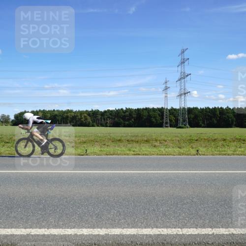 07.09.2025 - 19. Norderstedt Triathlon Michael Burmester http://msf.ph/oto/8834085 07.09.2025 13:57:14 Radfahren  meine-sportfotos.de