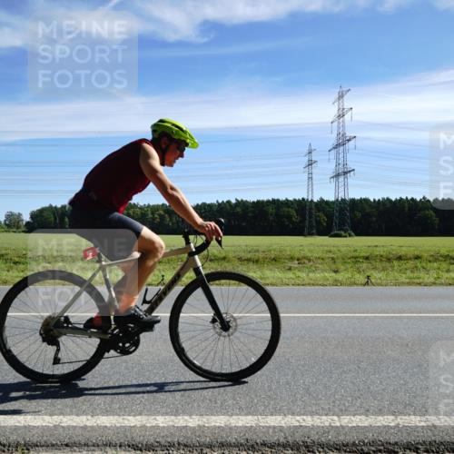 07.09.2025 - 19. Norderstedt Triathlon Michael Burmester http://msf.ph/oto/8834121 07.09.2025 11:56:11 Radfahren 823 meine-sportfotos.de