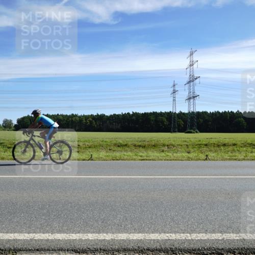 07.09.2025 - 19. Norderstedt Triathlon Michael Burmester http://msf.ph/oto/8834127 07.09.2025 11:56:13 Radfahren 823, 1332 meine-sportfotos.de