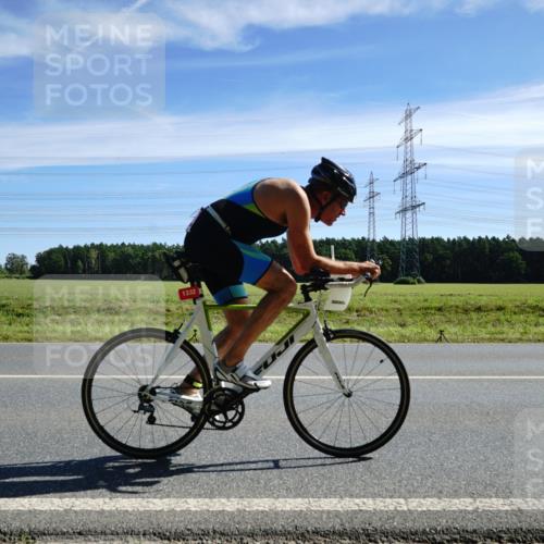 07.09.2025 - 19. Norderstedt Triathlon Michael Burmester http://msf.ph/oto/8834132 07.09.2025 11:56:16 Radfahren 824, 1332, 1367 meine-sportfotos.de