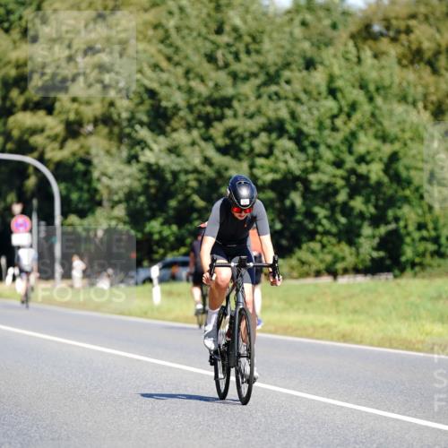07.09.2025 - 19. Norderstedt Triathlon Michael Burmester http://msf.ph/oto/8834137 07.09.2025 12:15:06 Radfahren 258, 1220 meine-sportfotos.de