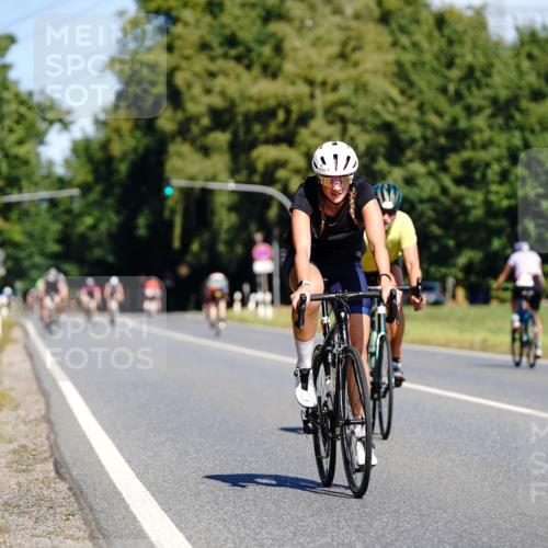 07.09.2025 - 19. Norderstedt Triathlon Michael Burmester http://msf.ph/oto/8834155 07.09.2025 12:15:17 Radfahren 696, 1213, 1247 meine-sportfotos.de