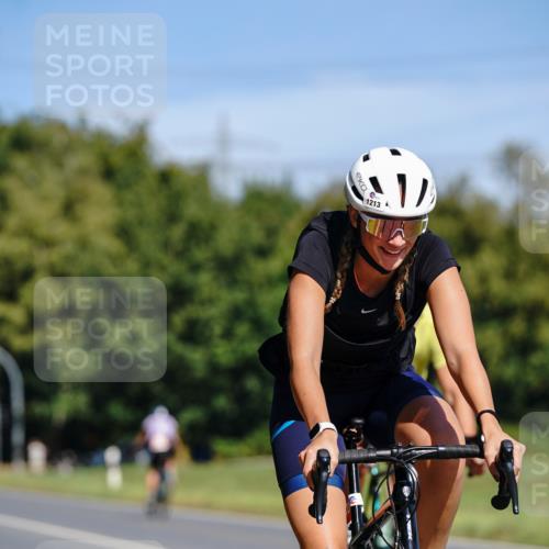 07.09.2025 - 19. Norderstedt Triathlon Michael Burmester http://msf.ph/oto/8834157 07.09.2025 12:15:18 Radfahren 696, 1213, 1247 meine-sportfotos.de