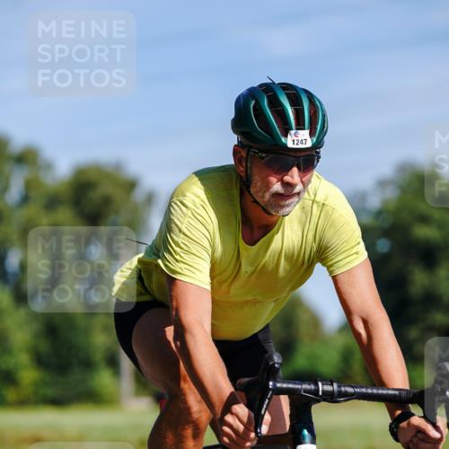 07.09.2025 - 19. Norderstedt Triathlon Michael Burmester http://msf.ph/oto/8834160 07.09.2025 12:15:19 Radfahren 696, 1213, 1247 meine-sportfotos.de