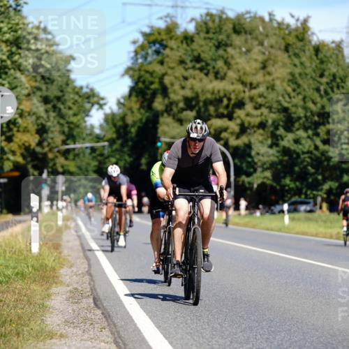 07.09.2025 - 19. Norderstedt Triathlon Michael Burmester http://msf.ph/oto/8834163 07.09.2025 12:15:26 Radfahren 728, 791, 1237 meine-sportfotos.de