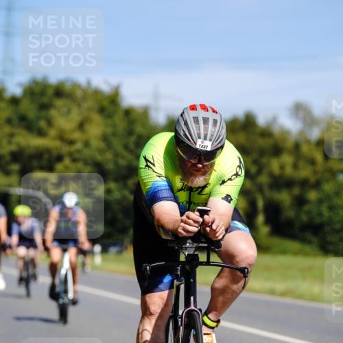 07.09.2025 - 19. Norderstedt Triathlon Michael Burmester http://msf.ph/oto/8834171 07.09.2025 12:15:28 Radfahren 210, 728, 776, 791, 1237, 1364 meine-sportfotos.de