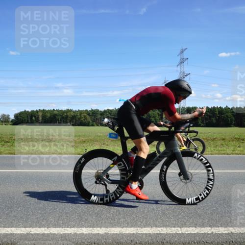 07.09.2025 - 19. Norderstedt Triathlon Michael Burmester http://msf.ph/oto/8834175 07.09.2025 13:57:54 Radfahren 393, 964 meine-sportfotos.de