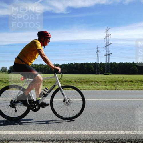 07.09.2025 - 19. Norderstedt Triathlon Michael Burmester http://msf.ph/oto/8834180 07.09.2025 11:56:32 Radfahren 234, 1348, 1349 meine-sportfotos.de