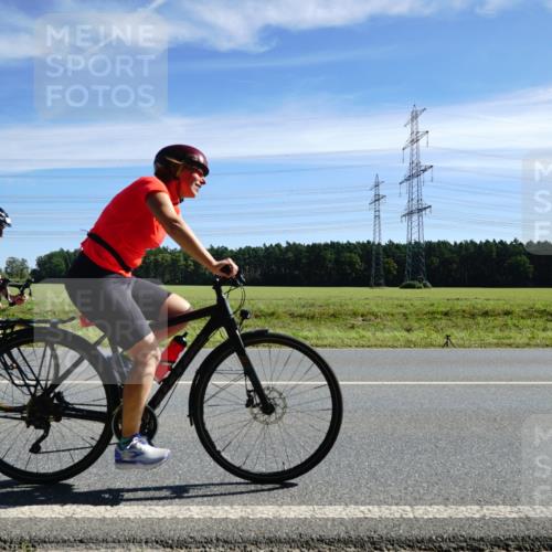 07.09.2025 - 19. Norderstedt Triathlon Michael Burmester http://msf.ph/oto/8834192 07.09.2025 11:56:35 Radfahren 234, 803, 838, 1348, 1349 meine-sportfotos.de