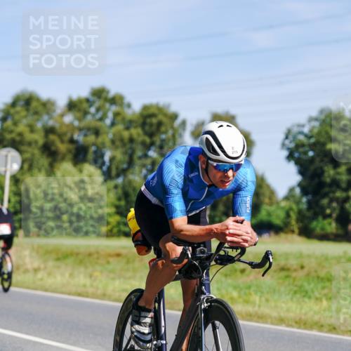 07.09.2025 - 19. Norderstedt Triathlon Michael Burmester http://msf.ph/oto/8834195 07.09.2025 12:15:35 Radfahren 146, 215, 780 meine-sportfotos.de
