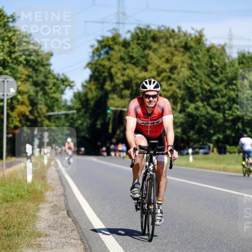 07.09.2025 - 19. Norderstedt Triathlon Michael Burmester http://msf.ph/oto/8834215 07.09.2025 12:15:54 Radfahren 851, 1329 meine-sportfotos.de