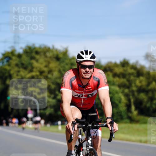 07.09.2025 - 19. Norderstedt Triathlon Michael Burmester http://msf.ph/oto/8834217 07.09.2025 12:15:55 Radfahren 851, 1329 meine-sportfotos.de