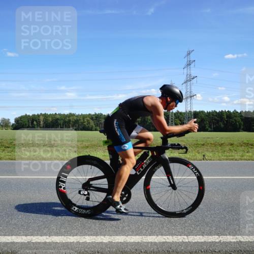 07.09.2025 - 19. Norderstedt Triathlon Michael Burmester http://msf.ph/oto/8834220 07.09.2025 13:58:03 Radfahren 990, 992 meine-sportfotos.de