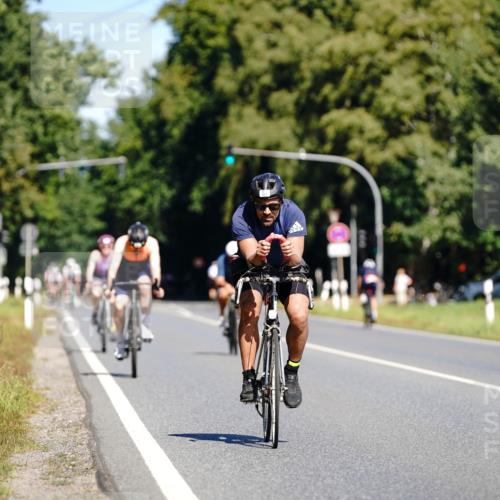 07.09.2025 - 19. Norderstedt Triathlon Michael Burmester http://msf.ph/oto/8834226 07.09.2025 12:16:13 Radfahren 251 meine-sportfotos.de