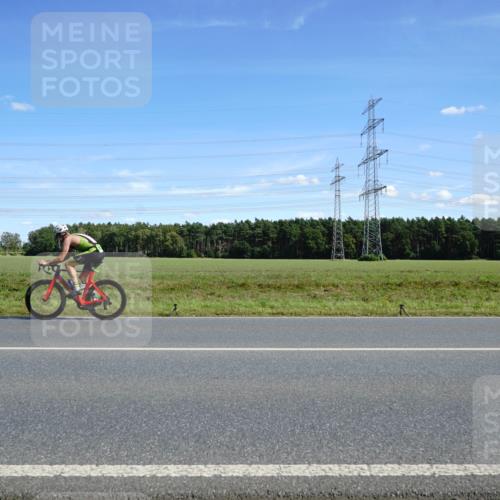07.09.2025 - 19. Norderstedt Triathlon Michael Burmester http://msf.ph/oto/8834227 07.09.2025 13:58:05 Radfahren 990, 992 meine-sportfotos.de