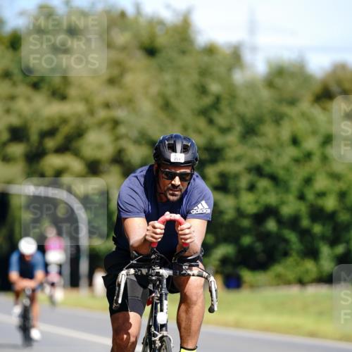 07.09.2025 - 19. Norderstedt Triathlon Michael Burmester http://msf.ph/oto/8834230 07.09.2025 12:16:14 Radfahren 162, 245, 251 meine-sportfotos.de