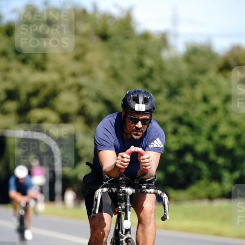 07.09.2025 - 19. Norderstedt Triathlon Michael Burmester http://msf.ph/oto/8834232 07.09.2025 12:16:14 Radfahren 162, 245, 251 meine-sportfotos.de