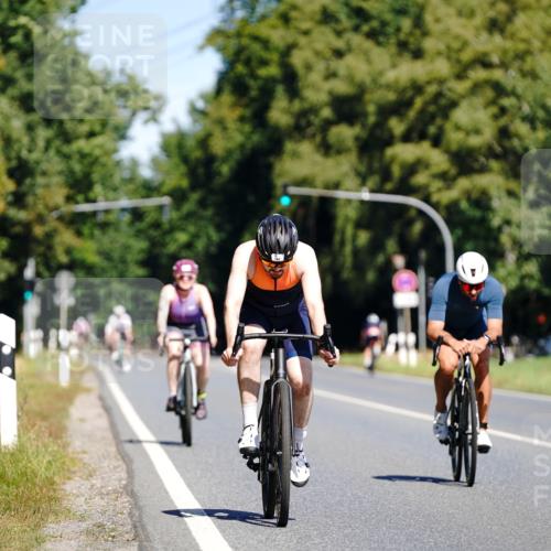 07.09.2025 - 19. Norderstedt Triathlon Michael Burmester http://msf.ph/oto/8834233 07.09.2025 12:16:15 Radfahren 162, 245, 251 meine-sportfotos.de