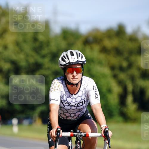 07.09.2025 - 19. Norderstedt Triathlon Michael Burmester http://msf.ph/oto/8834248 07.09.2025 12:16:33 Radfahren 738 meine-sportfotos.de