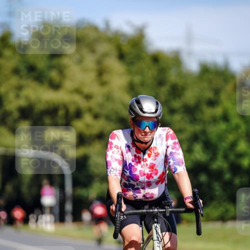 07.09.2025 - 19. Norderstedt Triathlon Michael Burmester http://msf.ph/oto/8834253 07.09.2025 12:16:40 Radfahren 302 meine-sportfotos.de