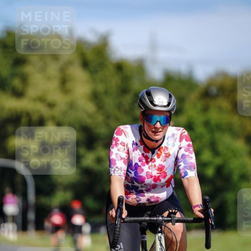07.09.2025 - 19. Norderstedt Triathlon Michael Burmester http://msf.ph/oto/8834255 07.09.2025 12:16:41 Radfahren 302 meine-sportfotos.de
