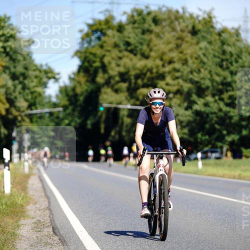 07.09.2025 - 19. Norderstedt Triathlon Michael Burmester http://msf.ph/oto/8834322 07.09.2025 12:17:48 Radfahren 721, 732, 1369 meine-sportfotos.de