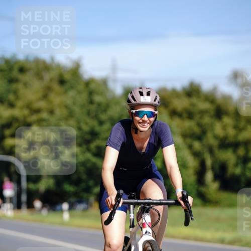 07.09.2025 - 19. Norderstedt Triathlon Michael Burmester http://msf.ph/oto/8834324 07.09.2025 12:17:49 Radfahren 721, 732, 1369 meine-sportfotos.de