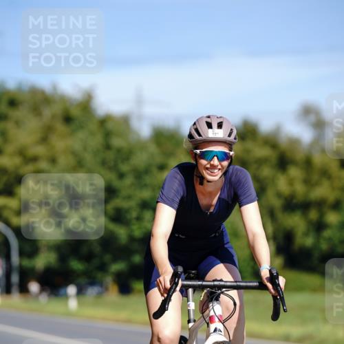 07.09.2025 - 19. Norderstedt Triathlon Michael Burmester http://msf.ph/oto/8834326 07.09.2025 12:17:49 Radfahren 721, 732, 1369 meine-sportfotos.de