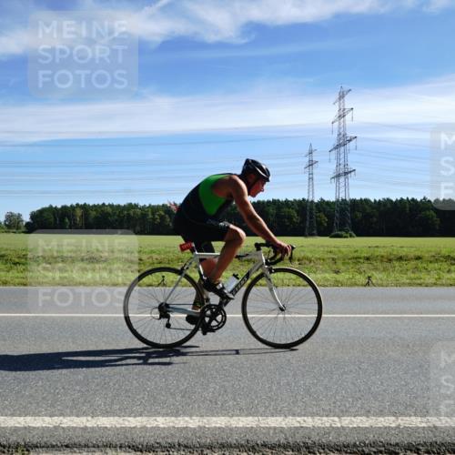 07.09.2025 - 19. Norderstedt Triathlon Michael Burmester http://msf.ph/oto/8834359 07.09.2025 11:57:25 Radfahren 792, 830, 1217 meine-sportfotos.de